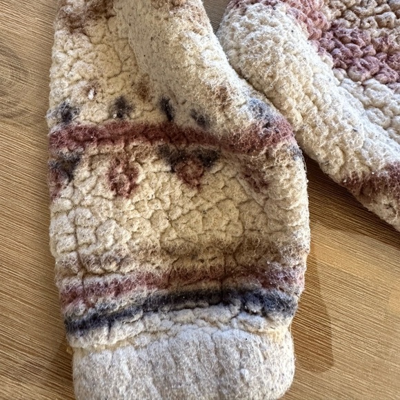 Wild fable Vintage faux fur fleece pullover. Fall perfect. Small - Picture 8 of 8